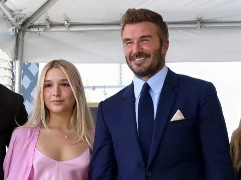 Con gai 14 tuoi cua Beckham bat luc truoc mau thuan gia dinh hinh anh