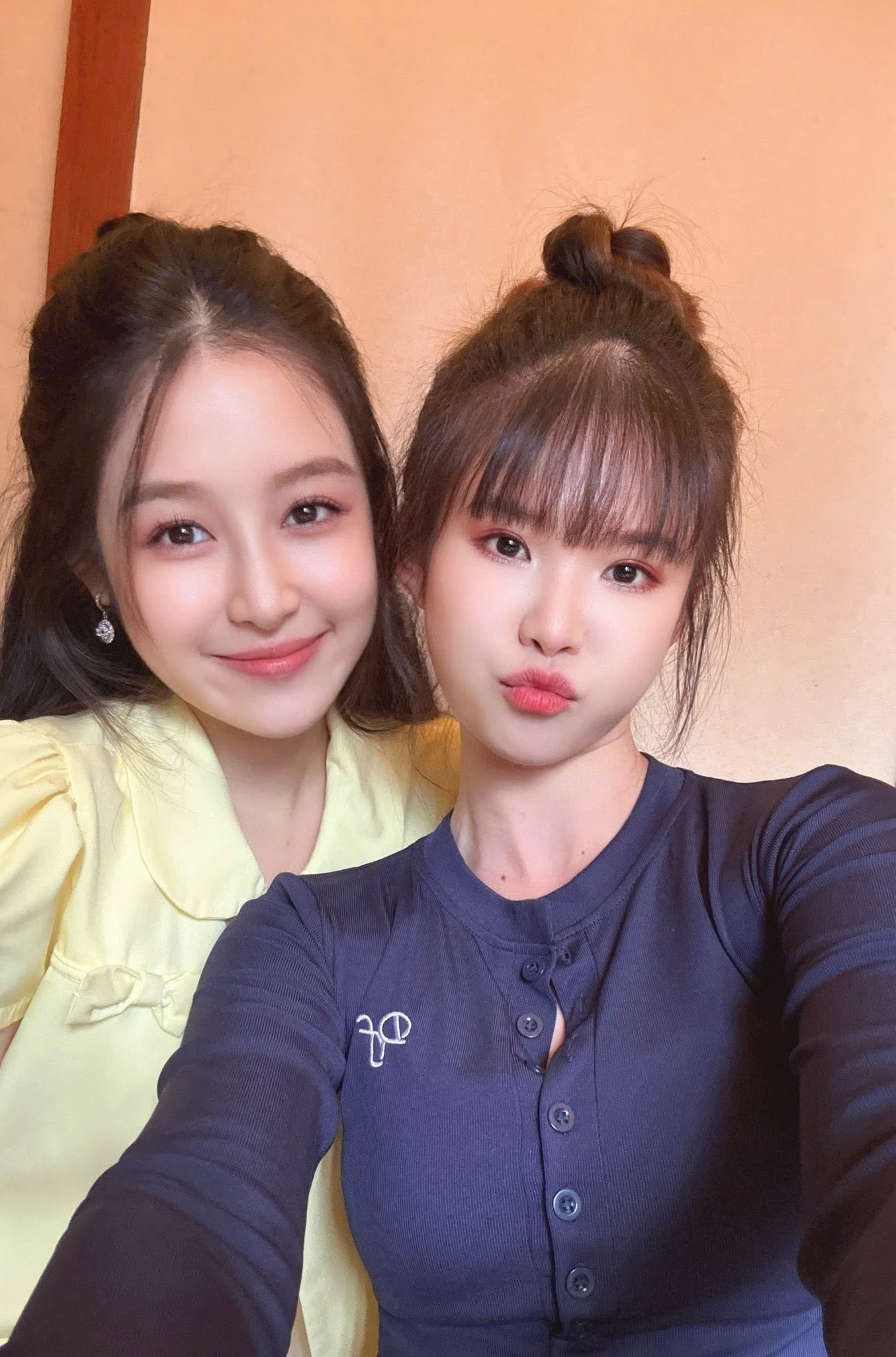 Khởi My ảnh 2 Khoi My anh 2
