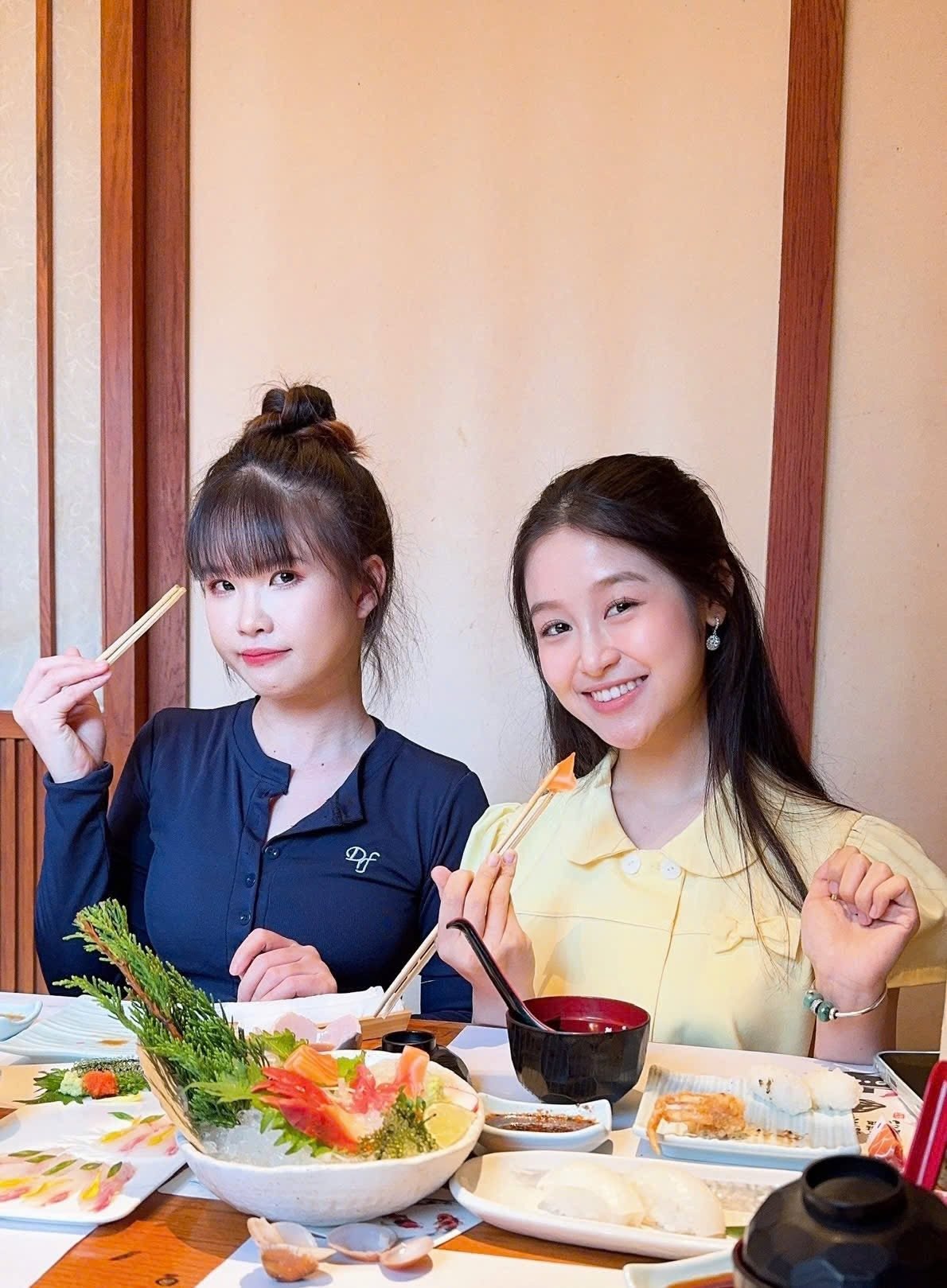 Khởi My ảnh 1 Khoi My anh 1