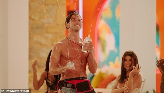 Love Island anh 2