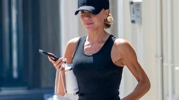 Victoria Beckham o tuoi 52 hinh anh