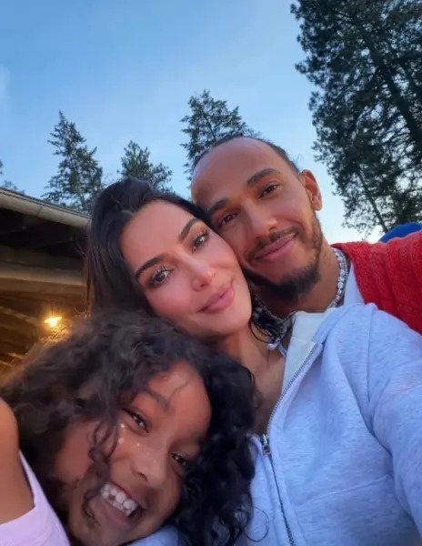 Kardashian  ảnh 1
