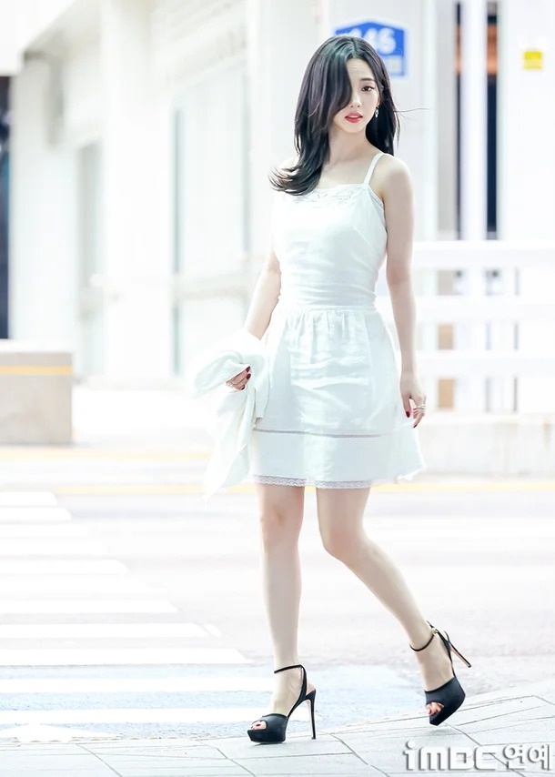 Karina ảnh 2 Karina ảnh 2
