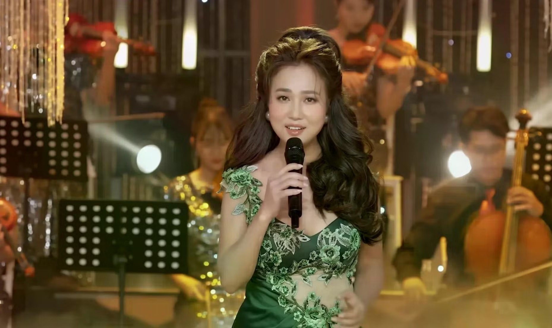  Phương Diễm Huyền ảnh 1