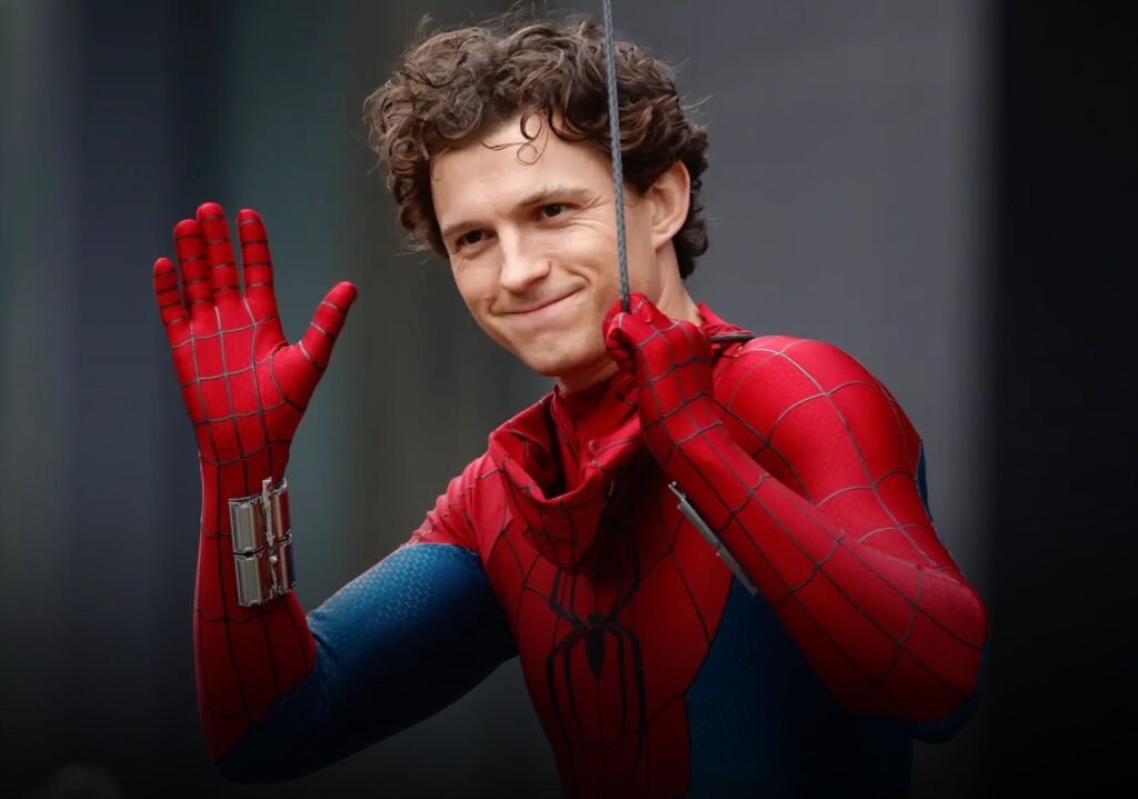 Tom Holland 'bỏ túi ít nhất 100 triệu USD từ Người Nhện 4'