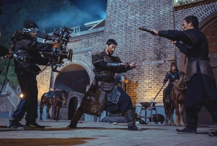 Johnny Tr&iacute; Nguyễn ảnh 2