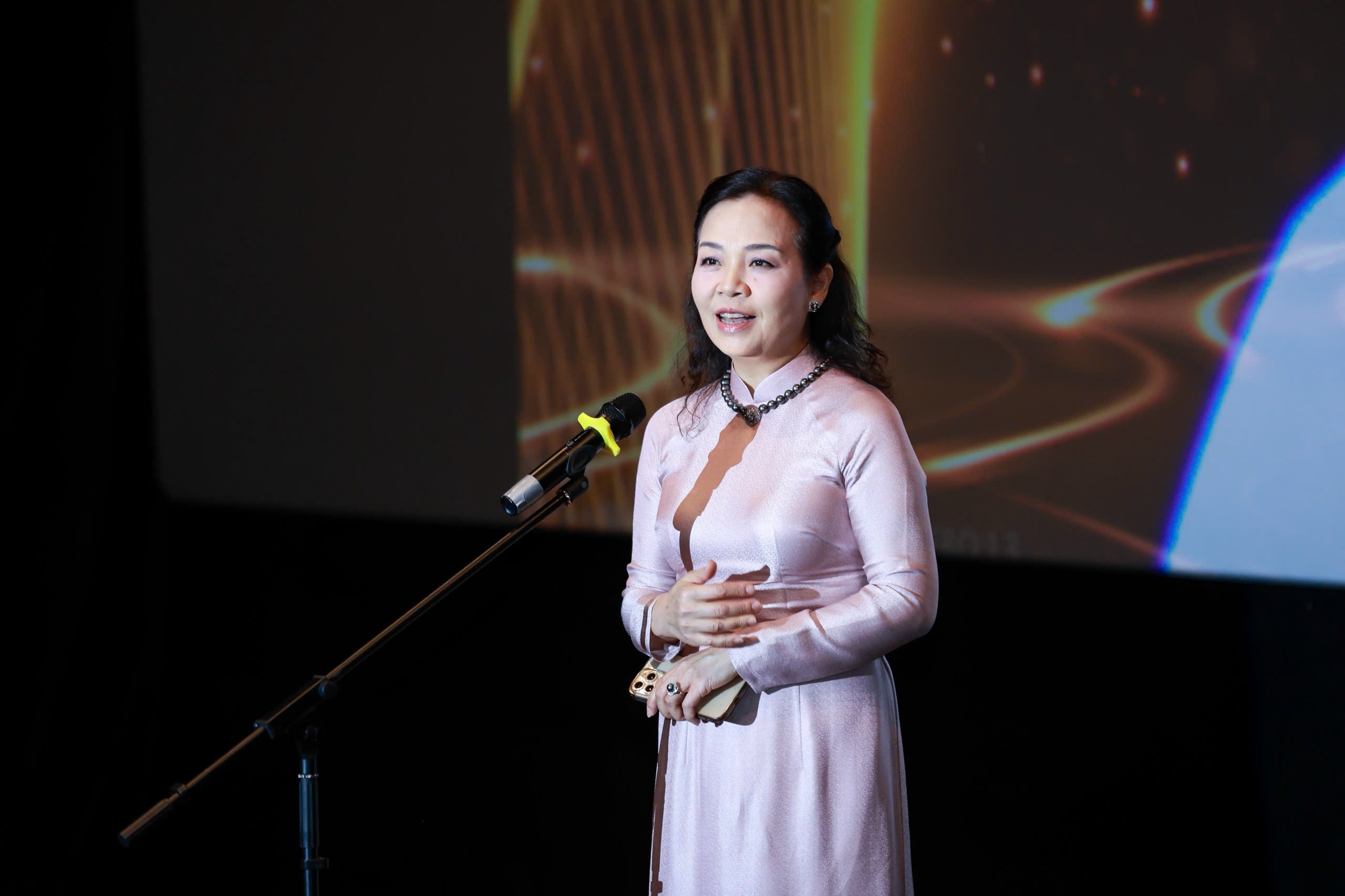 Hồng V&acirc;n ảnh 3