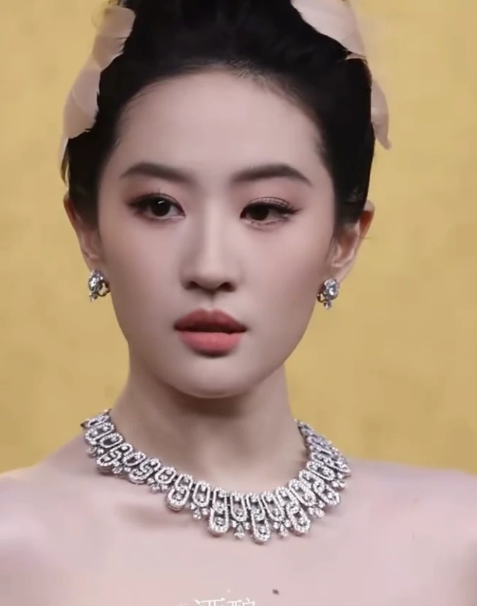 Lưu Diệc Phi ảnh 4 Lưu Diệc Phi ảnh 4