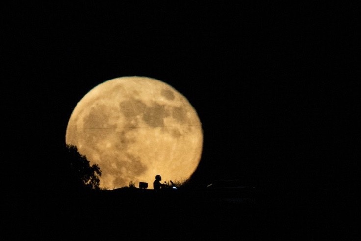 Ba sieu trang sap xuat hien lien tiep hinh anh