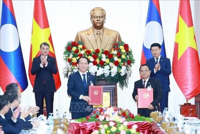 L&agrave;o ảnh 9
