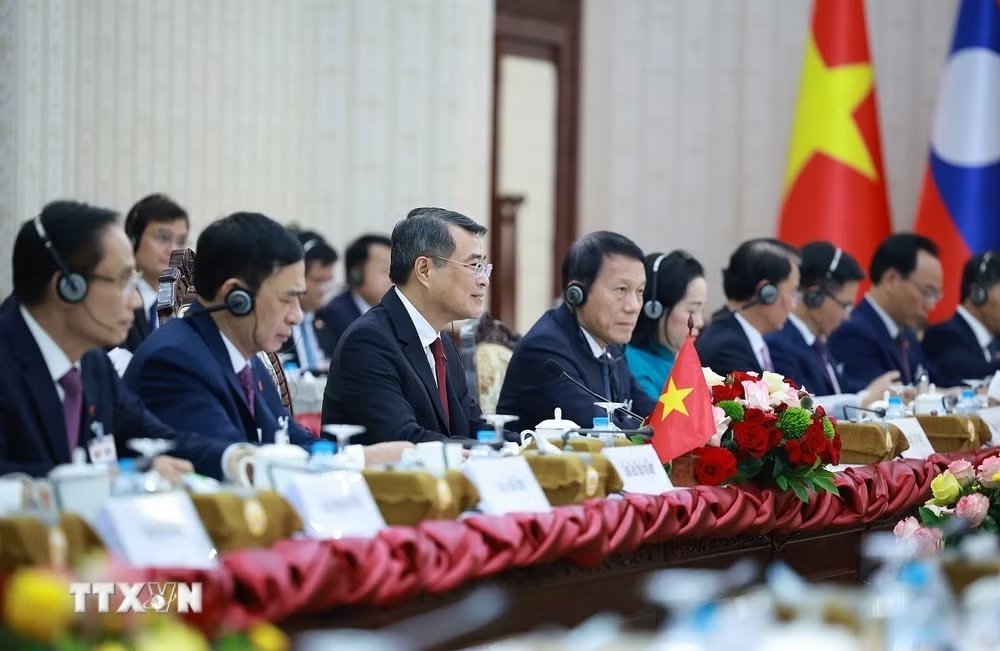 L&agrave;o ảnh 2