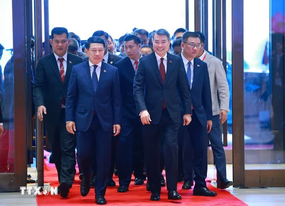 L&agrave;o ảnh 3