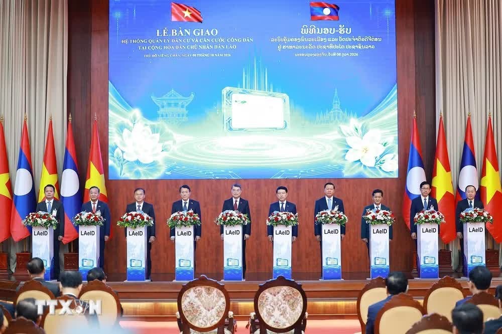 L&agrave;o ảnh 12
