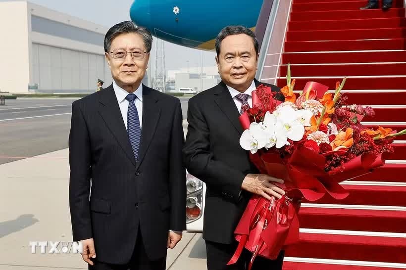 Chủ tịch Quốc hội Trần Thanh Mẫn đến Bắc Kinh, thăm chính thức Trung Quốc