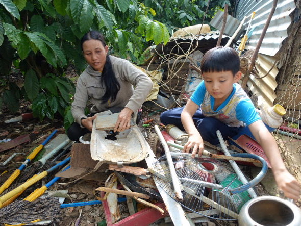 Cam co cho con den truong hinh anh
