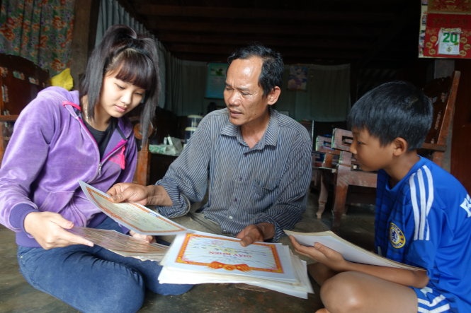 Anh nhuong em hoc de doi doi hinh anh