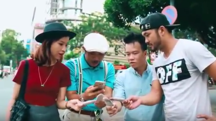 Clip Dua leo tim hieu ve duong Dong Khoi va nha hat thanh pho hinh anh