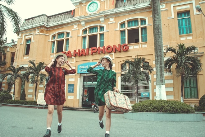 Những bức ảnh được đầu tư khá nhiều cả về thời gian lẫn trang phục.