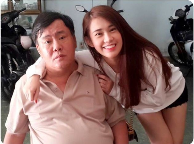 Ngọc Thảo  có rất nhiều chuyện trong gia đình khiến cô buồn lòng, một trong số ấy chính là nỗi đau mất mẹ.