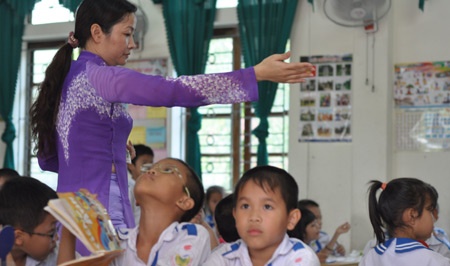 Phu huynh khong thich nhan xet con kem? hinh anh