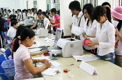Khong de sinh vien nghi hoc vi khong co tien hoc phi hinh anh