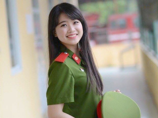 Thu khoa 9X xinh dep cua Dai hoc Phong chay chua chay hinh anh