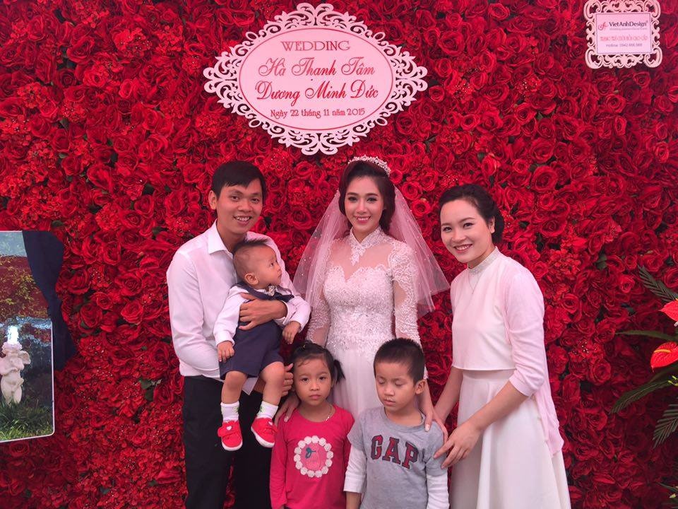 Anh trai và chị dâu của Hà Min