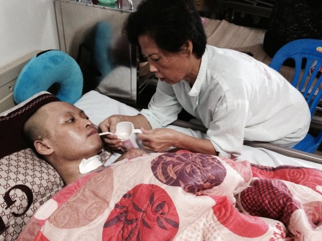 Nhay vao lua cuu cha hinh anh