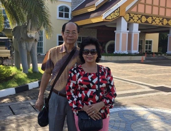 Vợ chồng chú Bách, cô