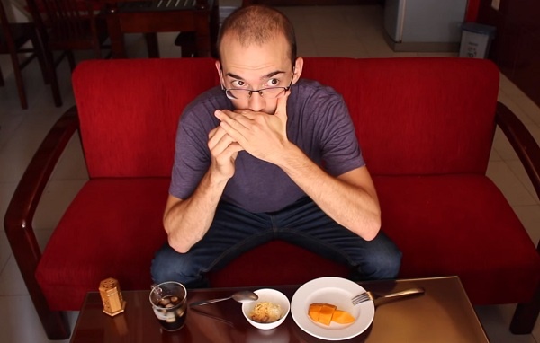 Thay giao Tay thac mac ve van hoa Viet Nam hinh anh