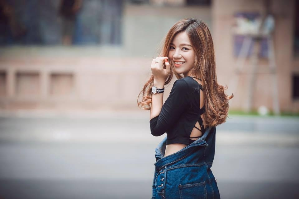 qua cua hot girl 8/3 anh 1