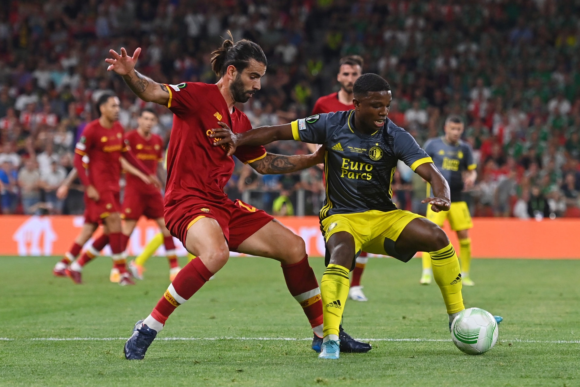 Tyrell Malacia anh 6