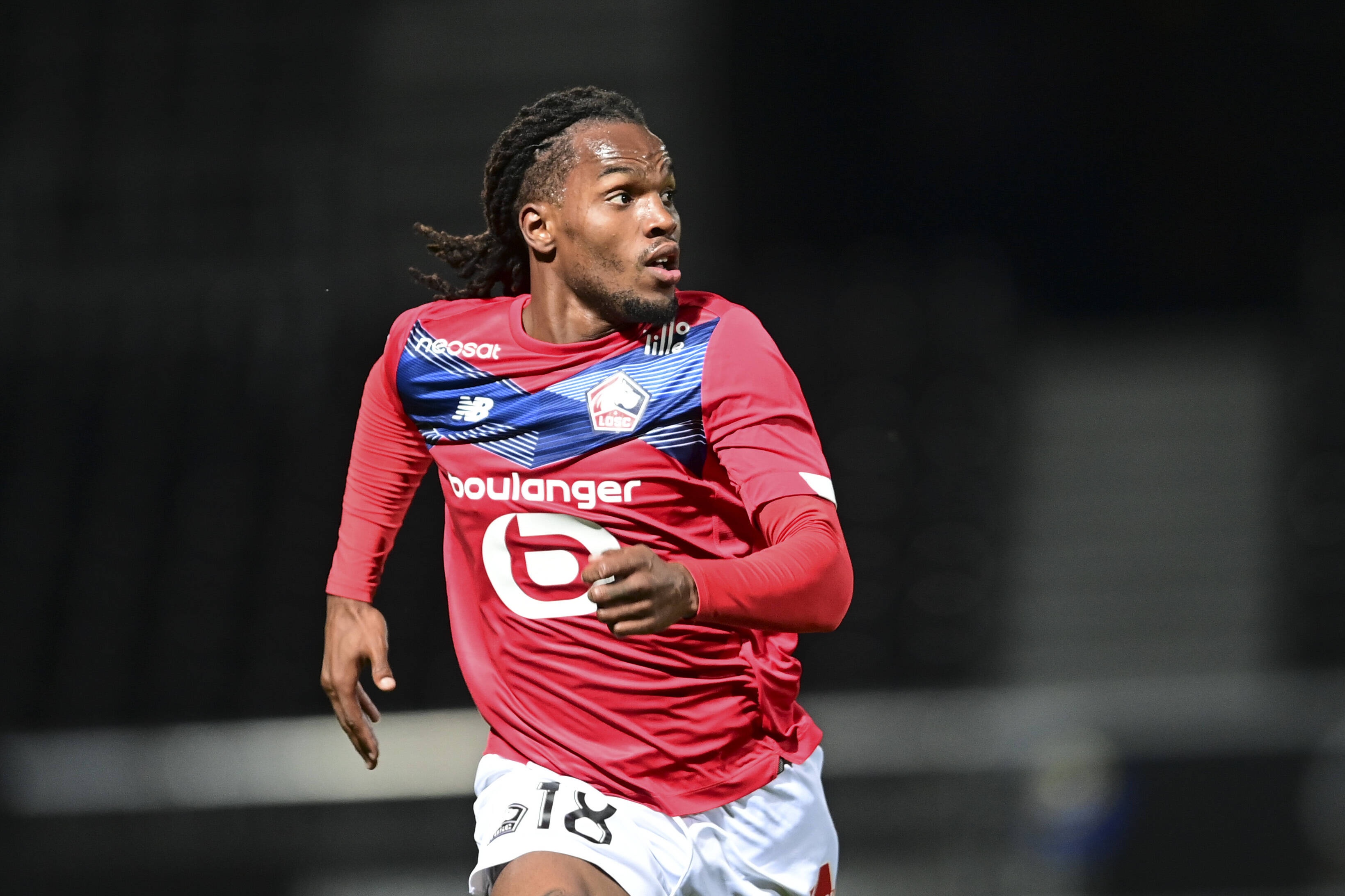 Renato Sanches muon den PSG hinh anh