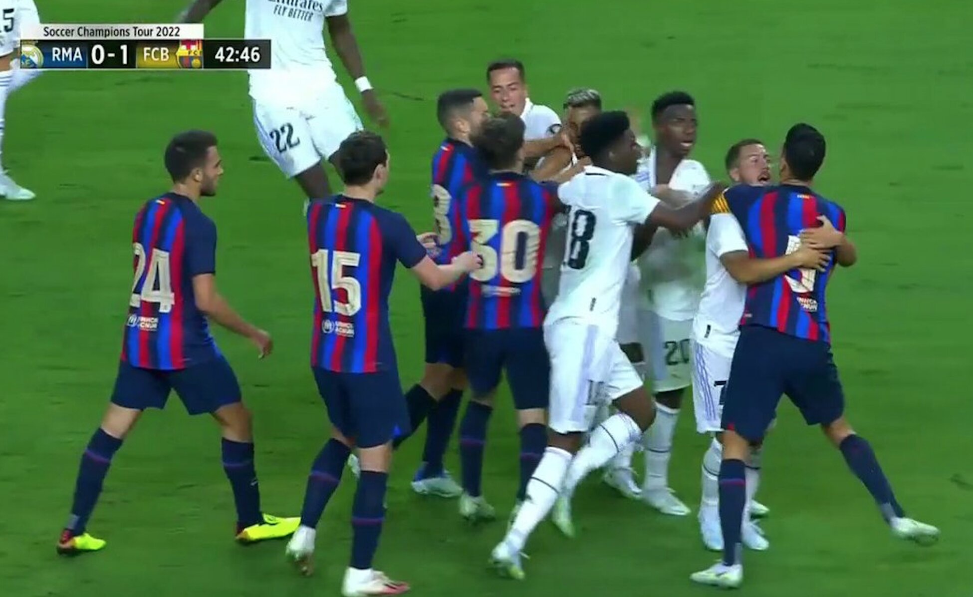 Cau thu Real va Barca au da hinh anh