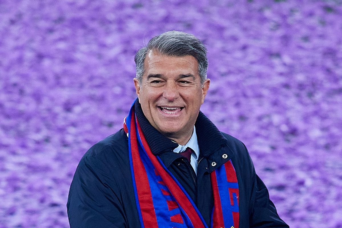 Barca bo tui 100 trieu euro nho ban tiep tai san hinh anh