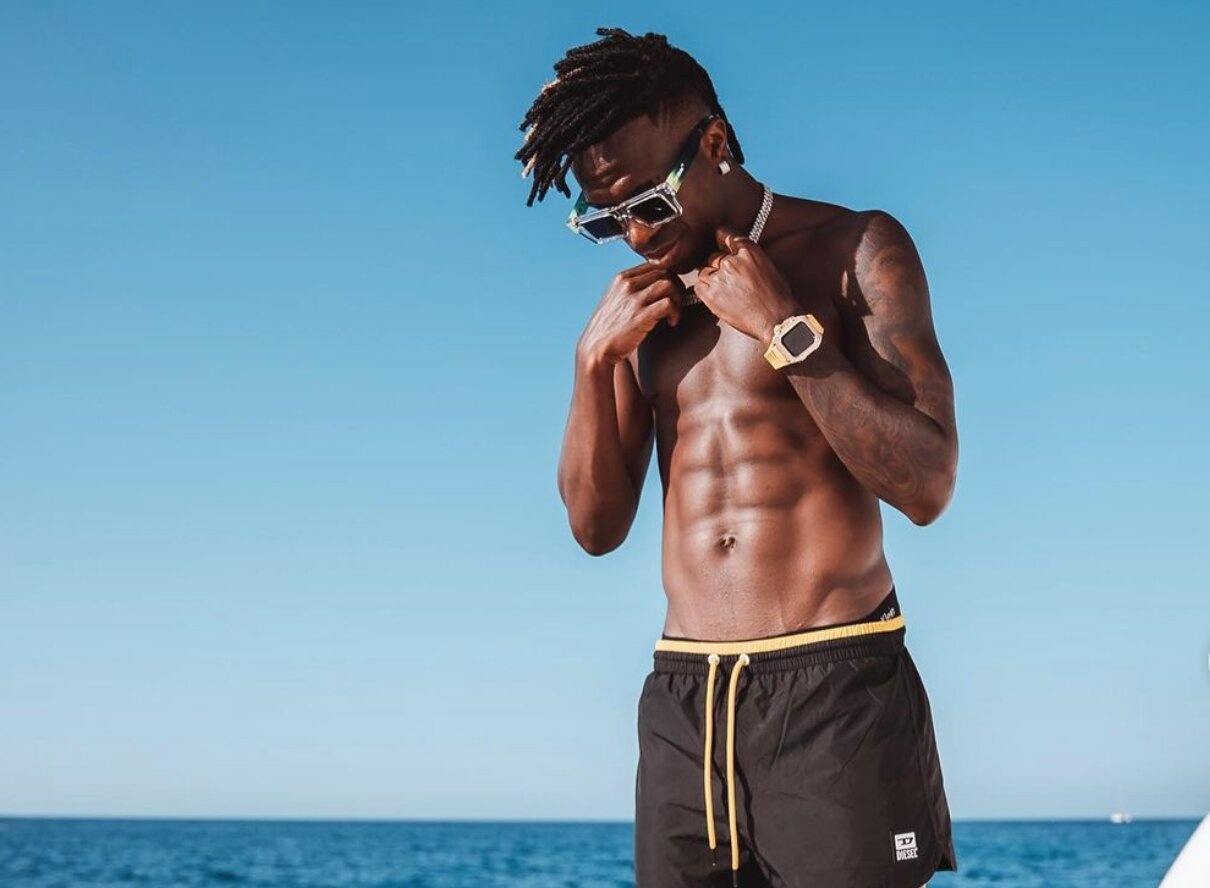 Co bap san chac cua Vinicius Junior hinh anh