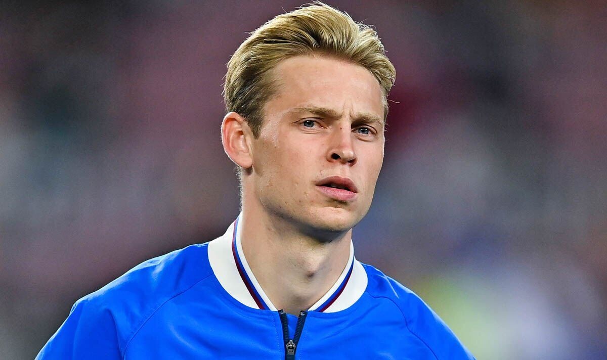 CDV MU thich thu voi man trinh dien moi nhat cua De Jong hinh anh