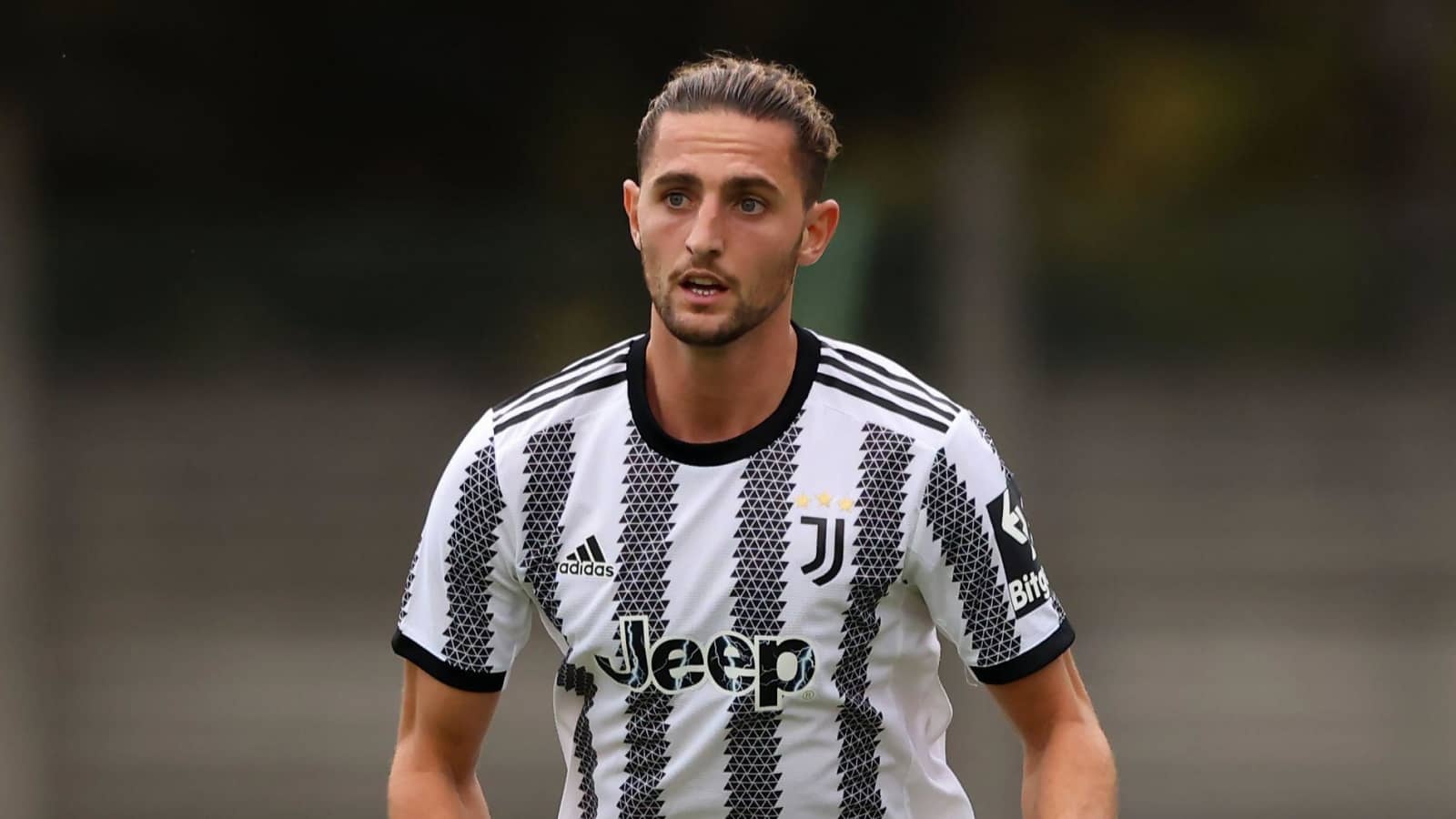 Me Rabiot gay ap luc voi Man Utd hinh anh