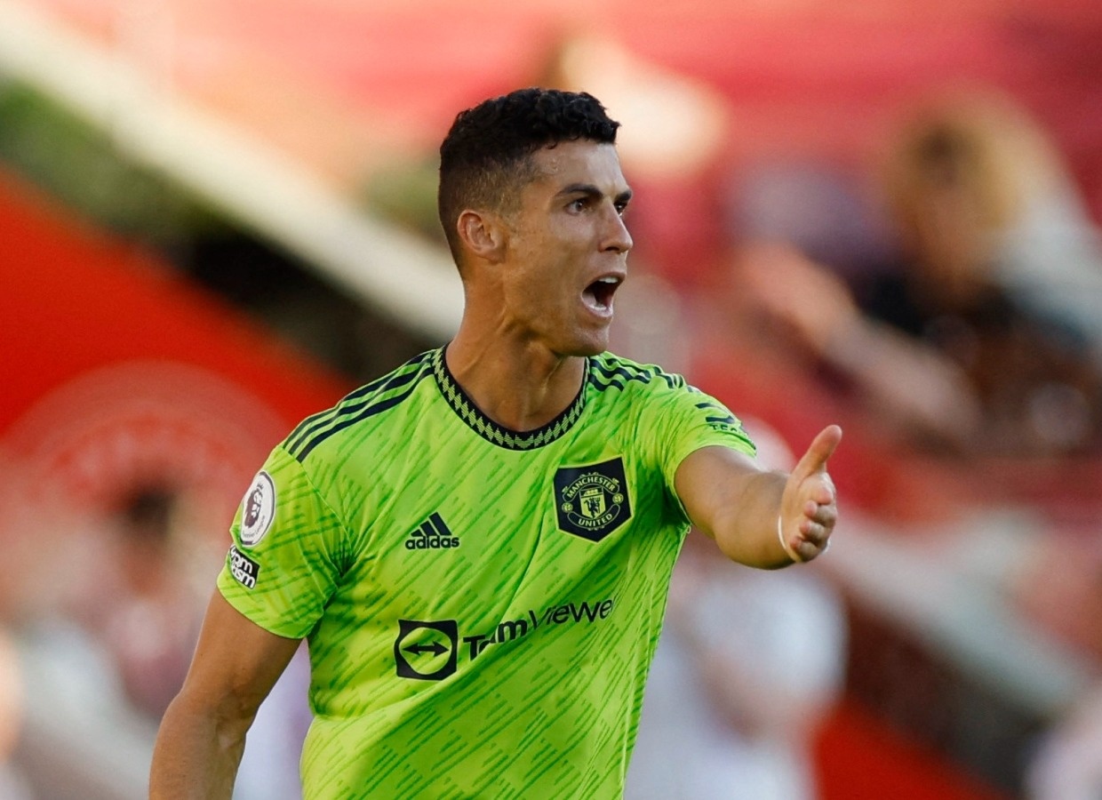 Cau thu MU xung dot trong phong thay do hinh anh