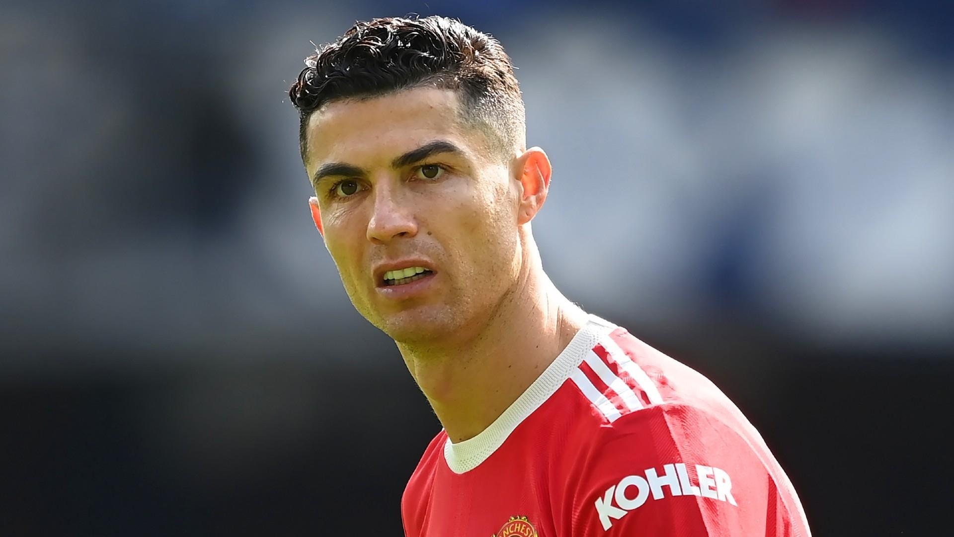 Giam doc Bayern: 'Ronaldo la thuong vu ngoai tam voi' hinh anh