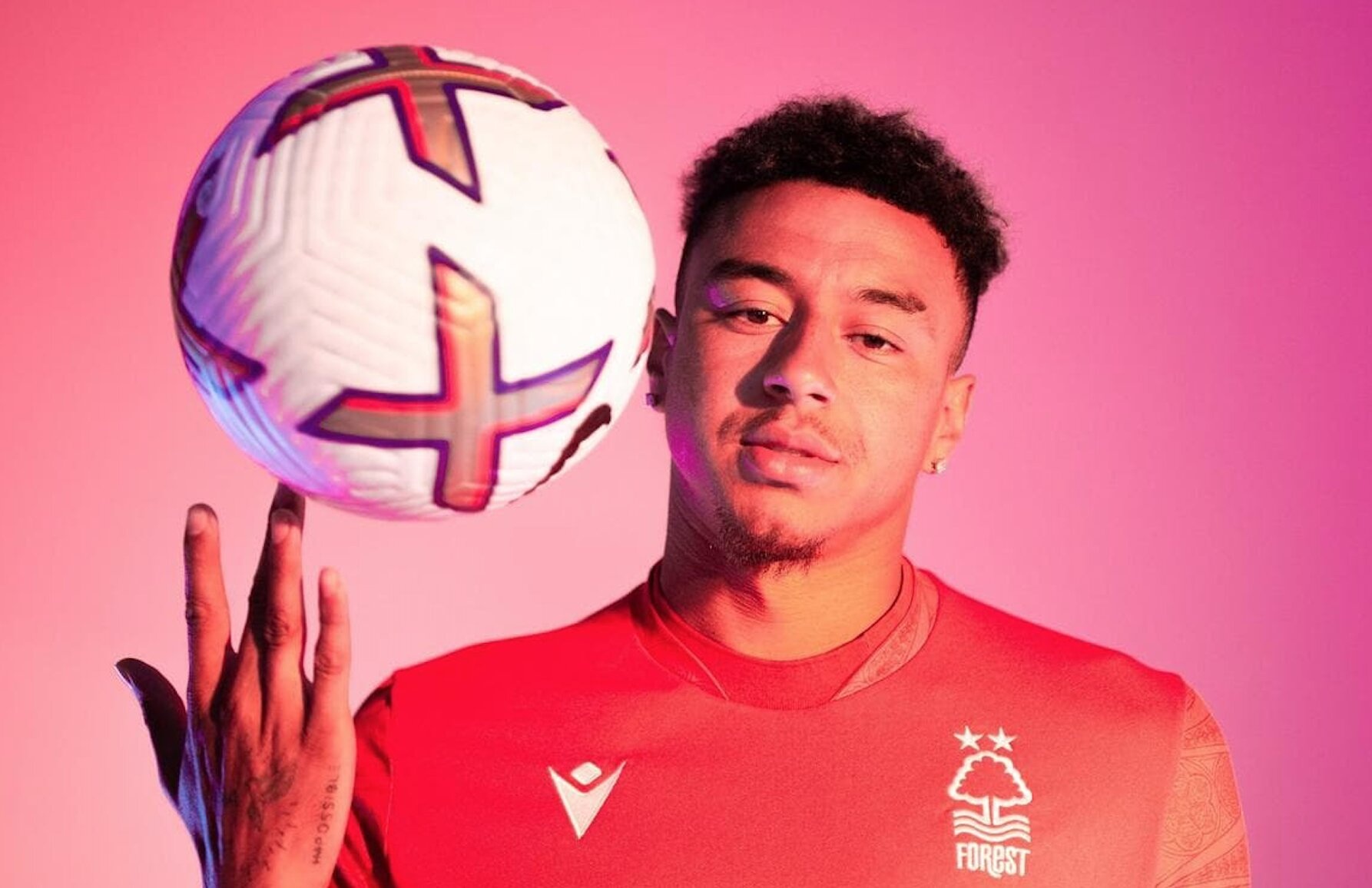 Nottingham Forest co ly khi chieu mo 21 tan binh hinh anh