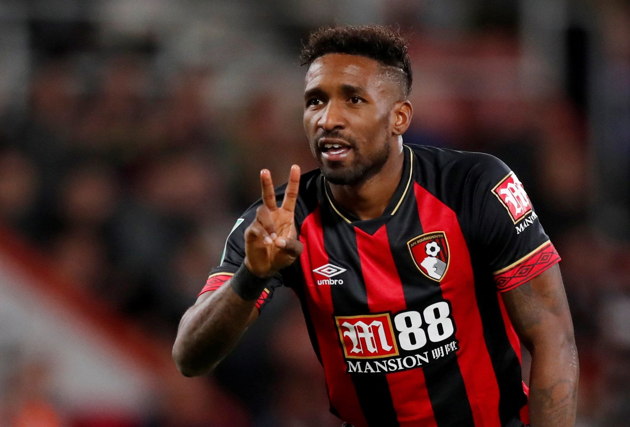 Cuu tien dao tuyen Anh vuong be boi ngoai tinh hinh anh