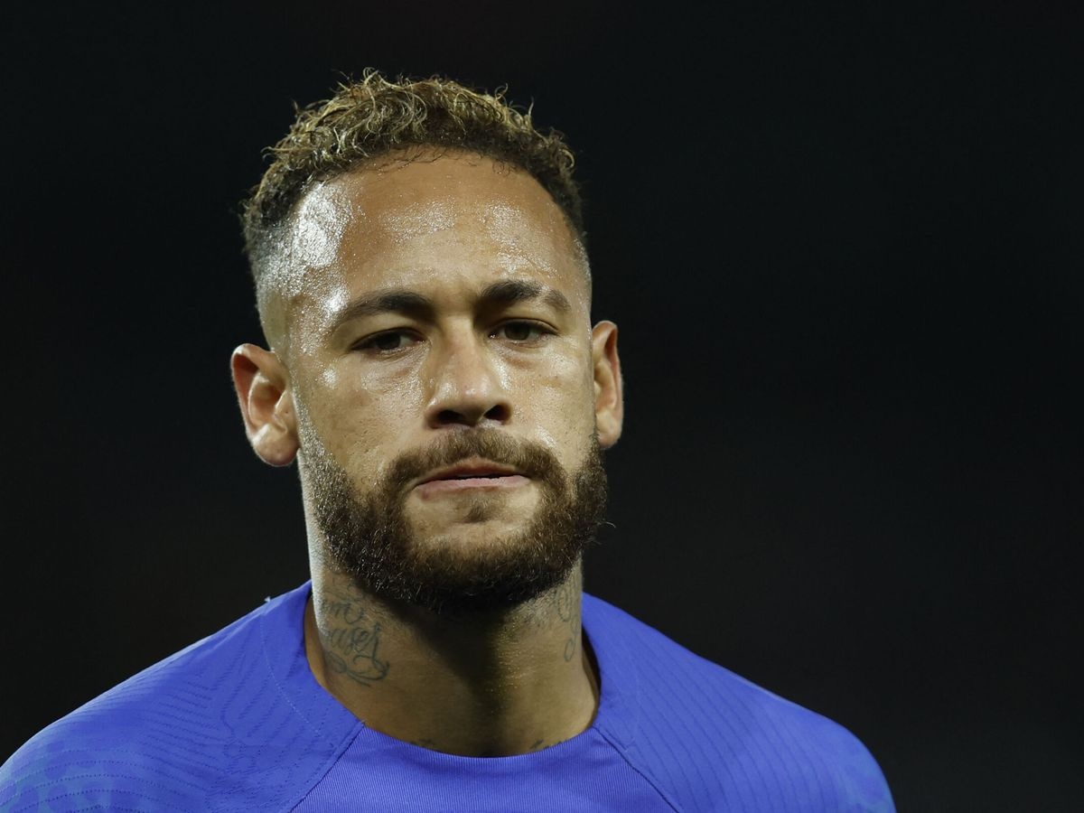 Neymar bi de nghi ngoi tu 5 nam vi vu chuyen nhuong toi Barca hinh anh