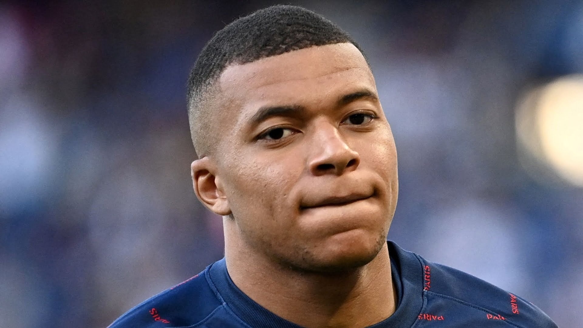 Mbappe kiem 630 trieu euro sau khi o lai PSG hinh anh