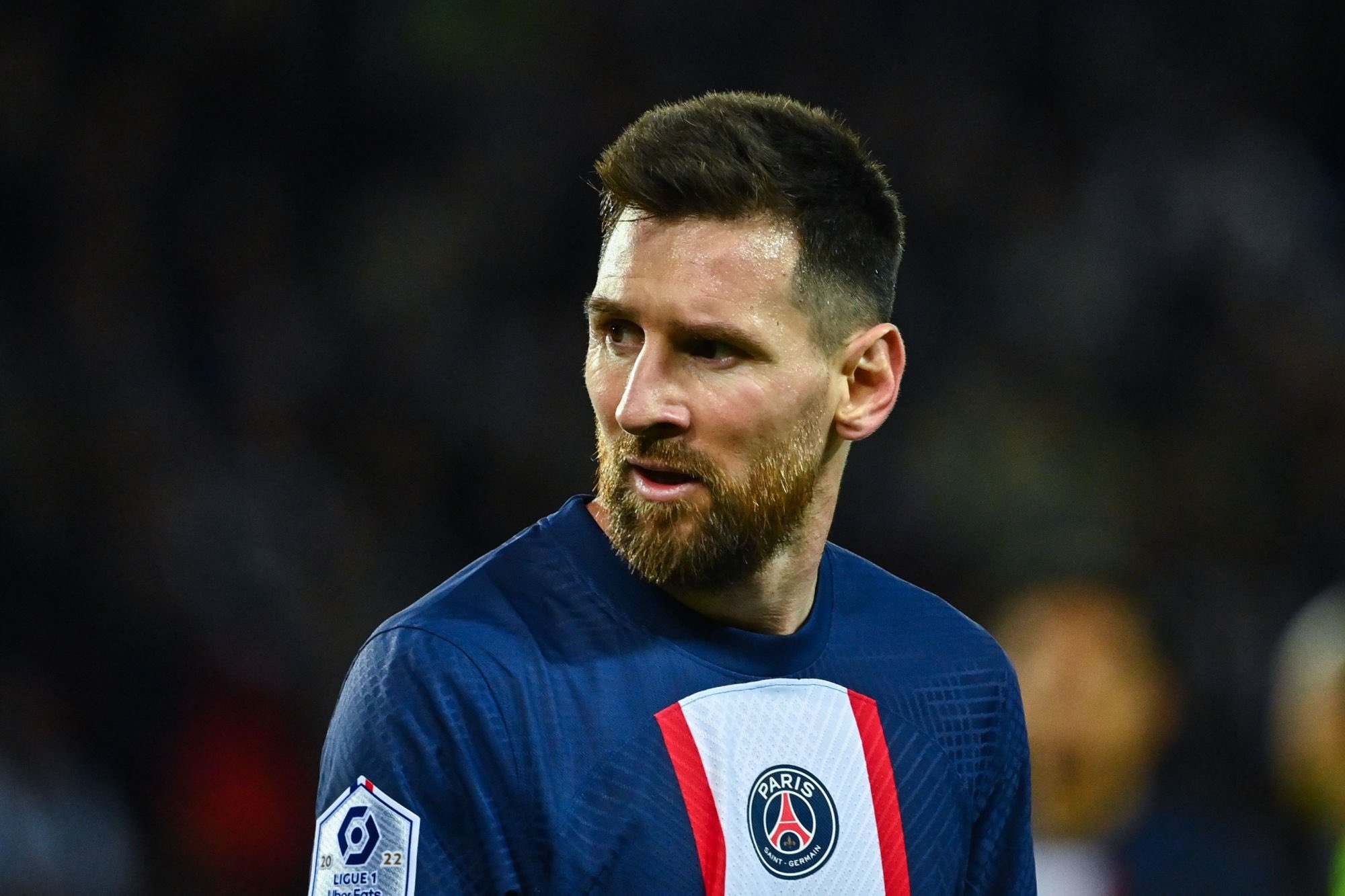 PSG muon giu chan Messi hinh anh