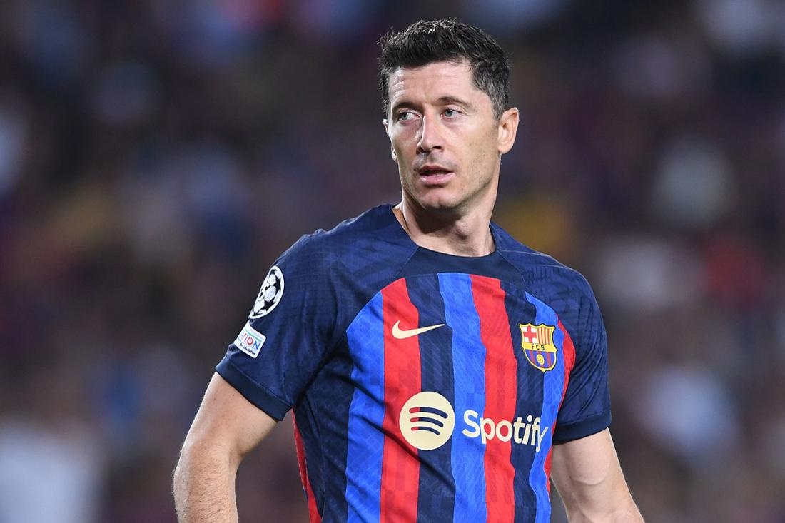 Barca co the phai tra them tien cho Bayern vu Lewandowski hinh anh