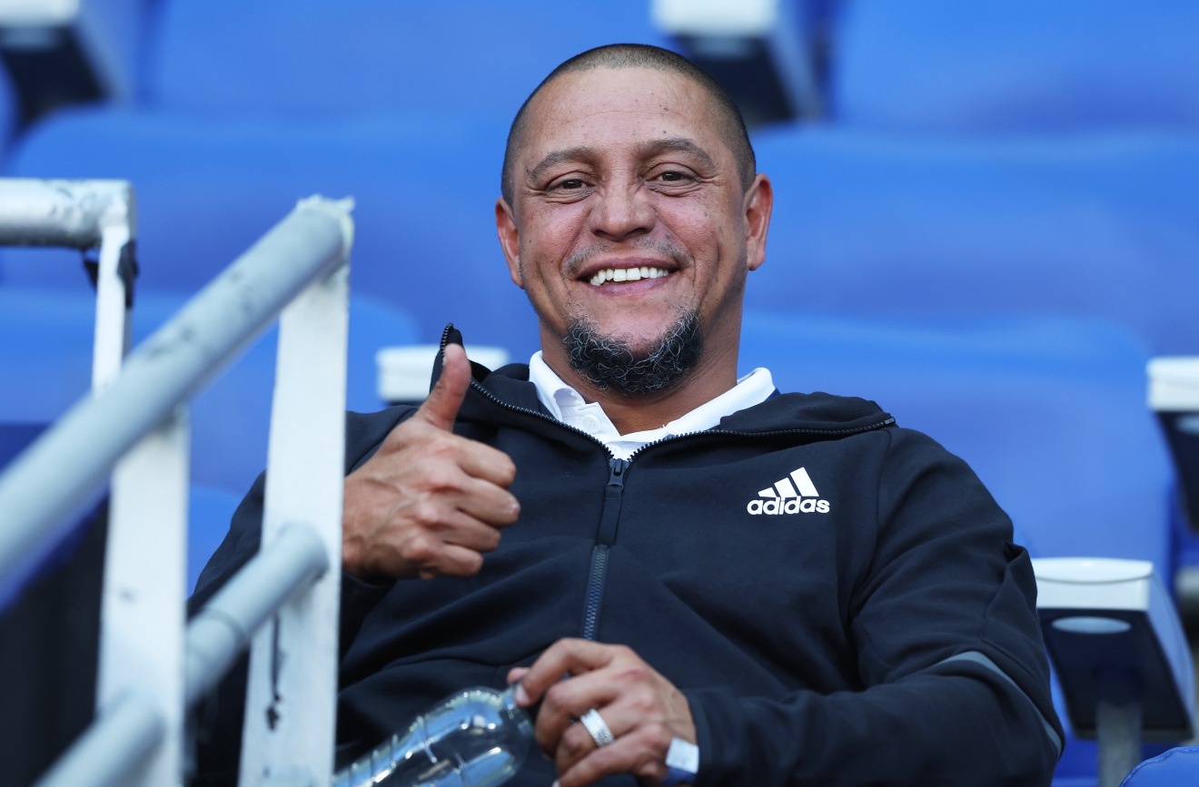 Roberto Carlos: 'Kane va Arnold du suc da cho tuyen Brazil' hinh anh