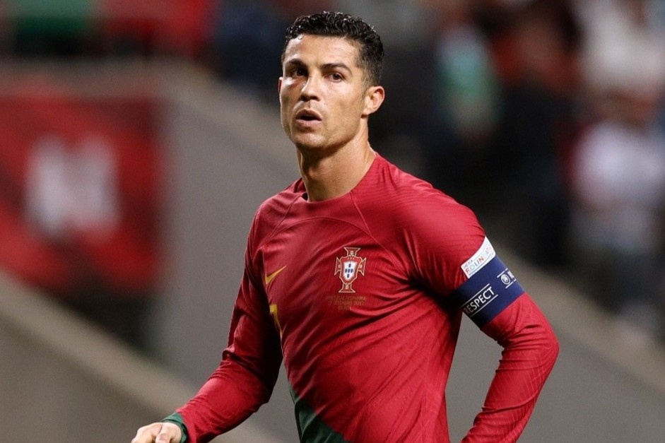 HLV tuyen Bo Dao Nha: Khong can day chuyen mon cho Ronaldo hinh anh