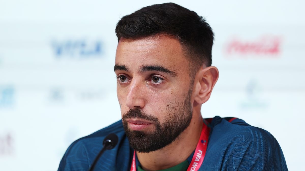 Phan ung cua Bruno Fernandes khi Ronaldo roi MU hinh anh