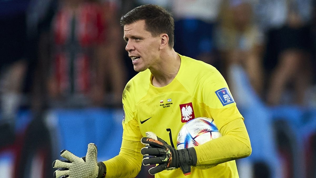 Szczesny: 'Toi biet Messi se sut huong nao' hinh anh